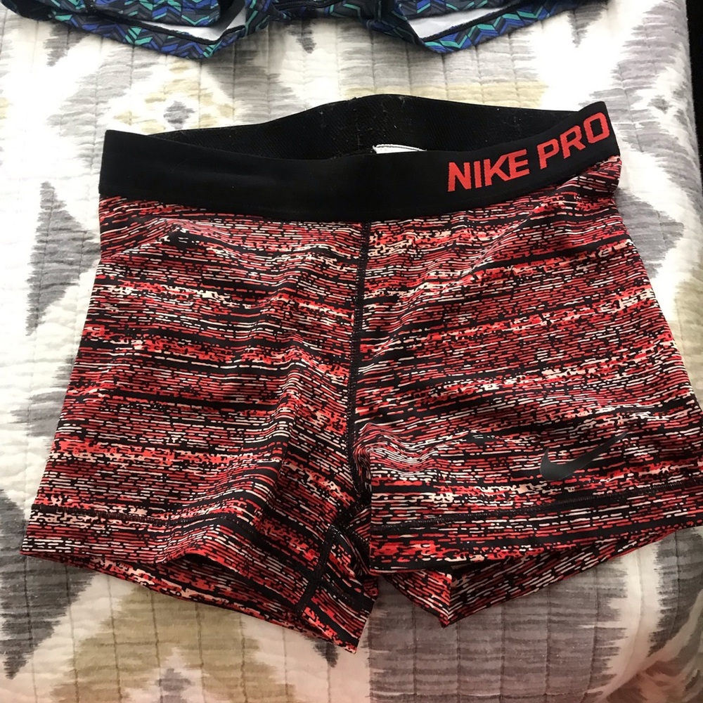 Nike pro spandex medium